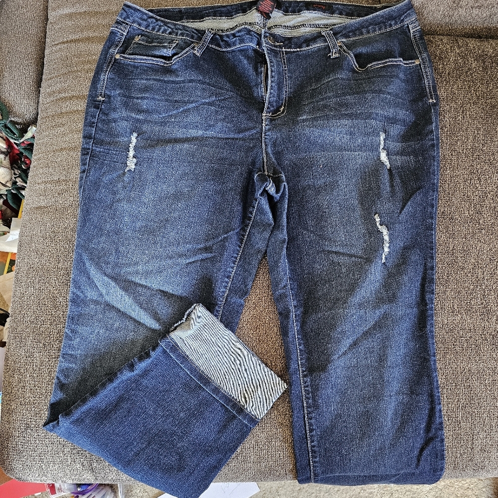 Earl Jeans